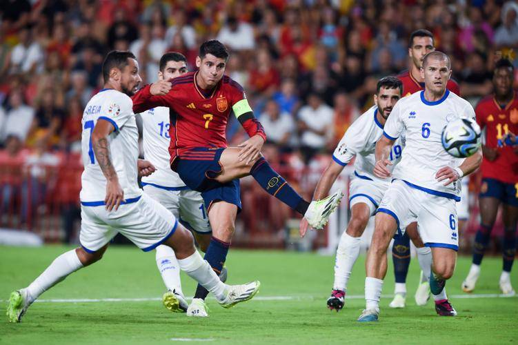 关于顶级战役值得期待，胜负交替足球情的信息