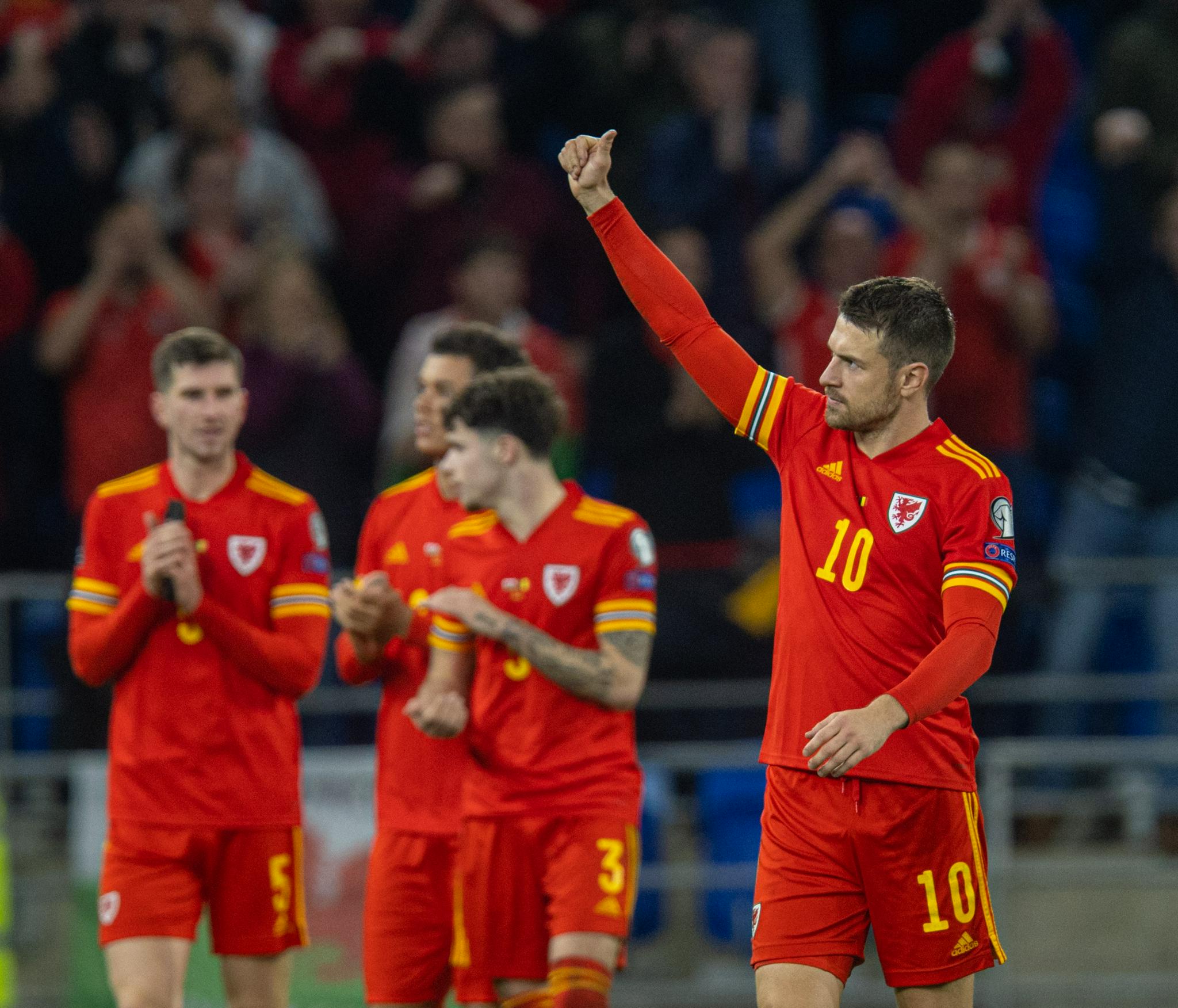 比利时队在欧洲联赛小组赛中扬眉吐气取得胜利的简单介绍