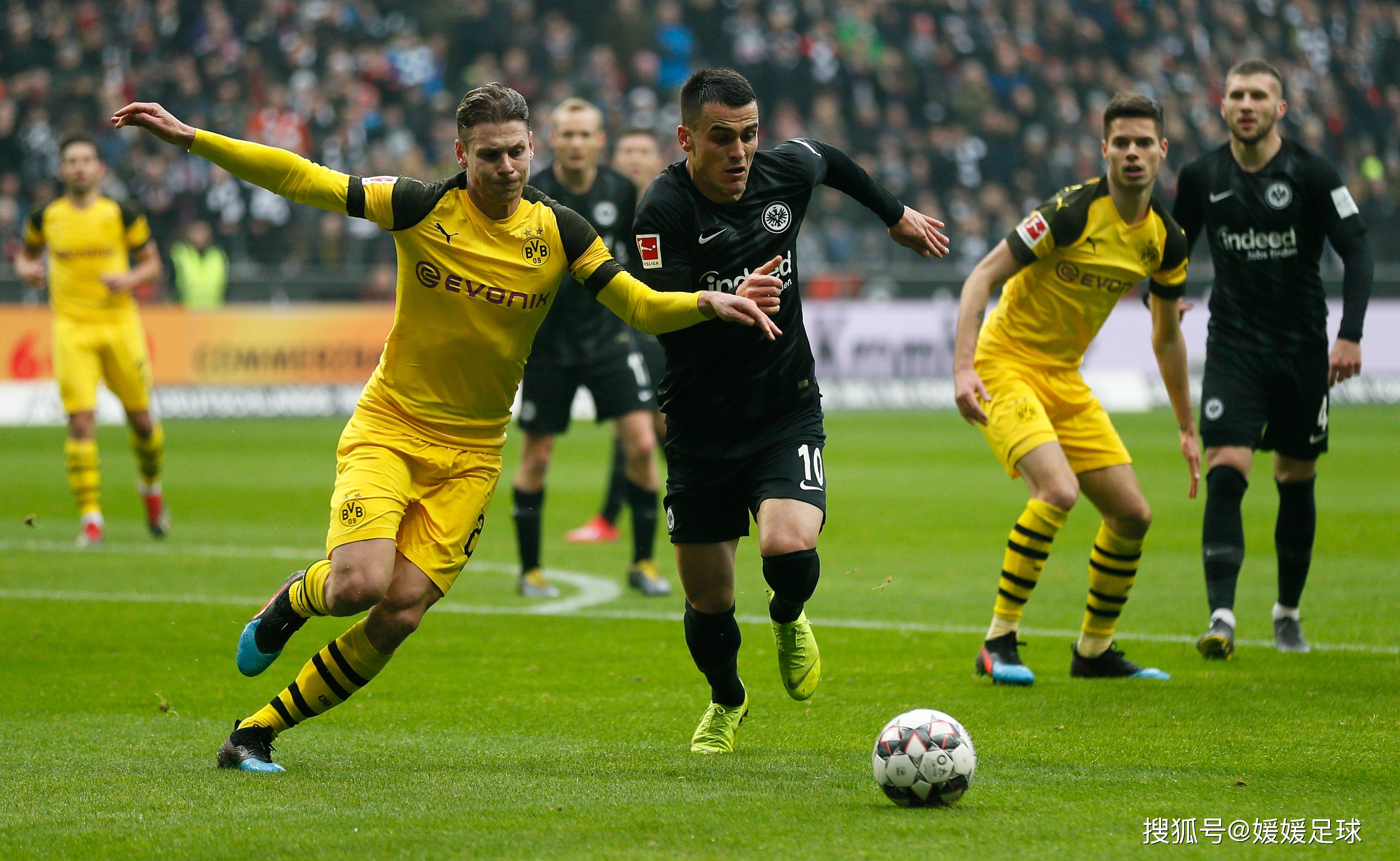 弗赖堡惊险逃平,球队状态一波三折 弗赖堡惊险逃平,球队状态一波三折