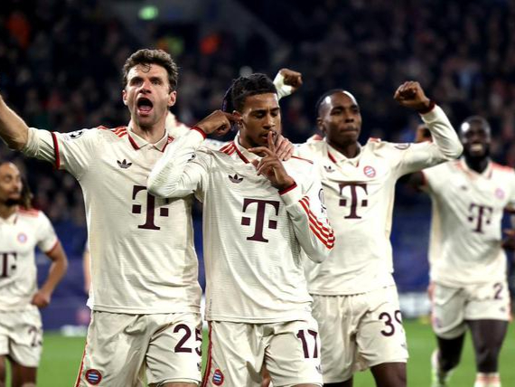 开云体育app下载-拜仁客场逆袭成功，欧冠征程豪取三分