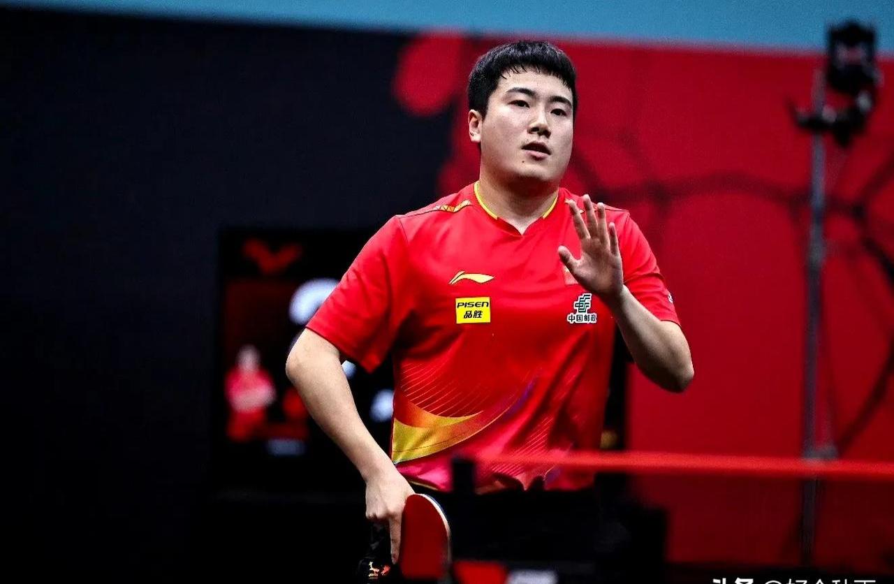 关于紧张的比赛中一位球员挑大梁，成为关键先生的信息