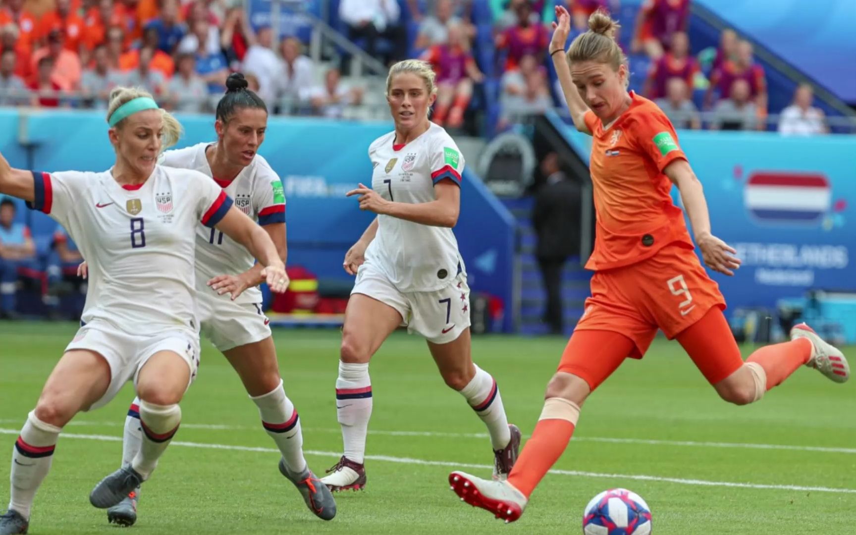 开云体育登录入口-女足世界杯半决赛战况揭晓，悬念丛生