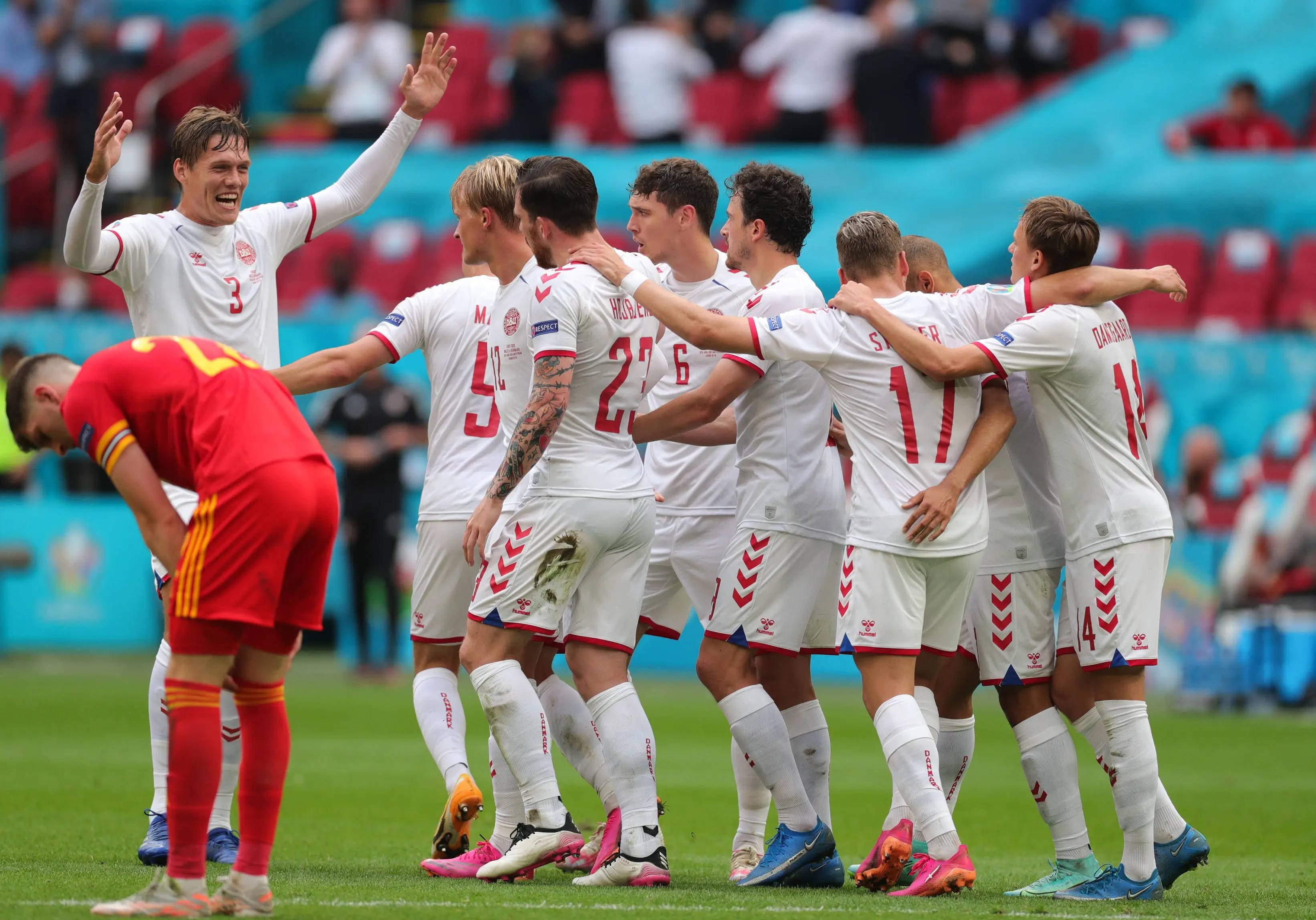 包含欧洲足球比赛精彩纷呈,搏击赛场各显神通的词条 包含欧洲足球比赛精彩纷呈,搏击赛场各显神通的词条