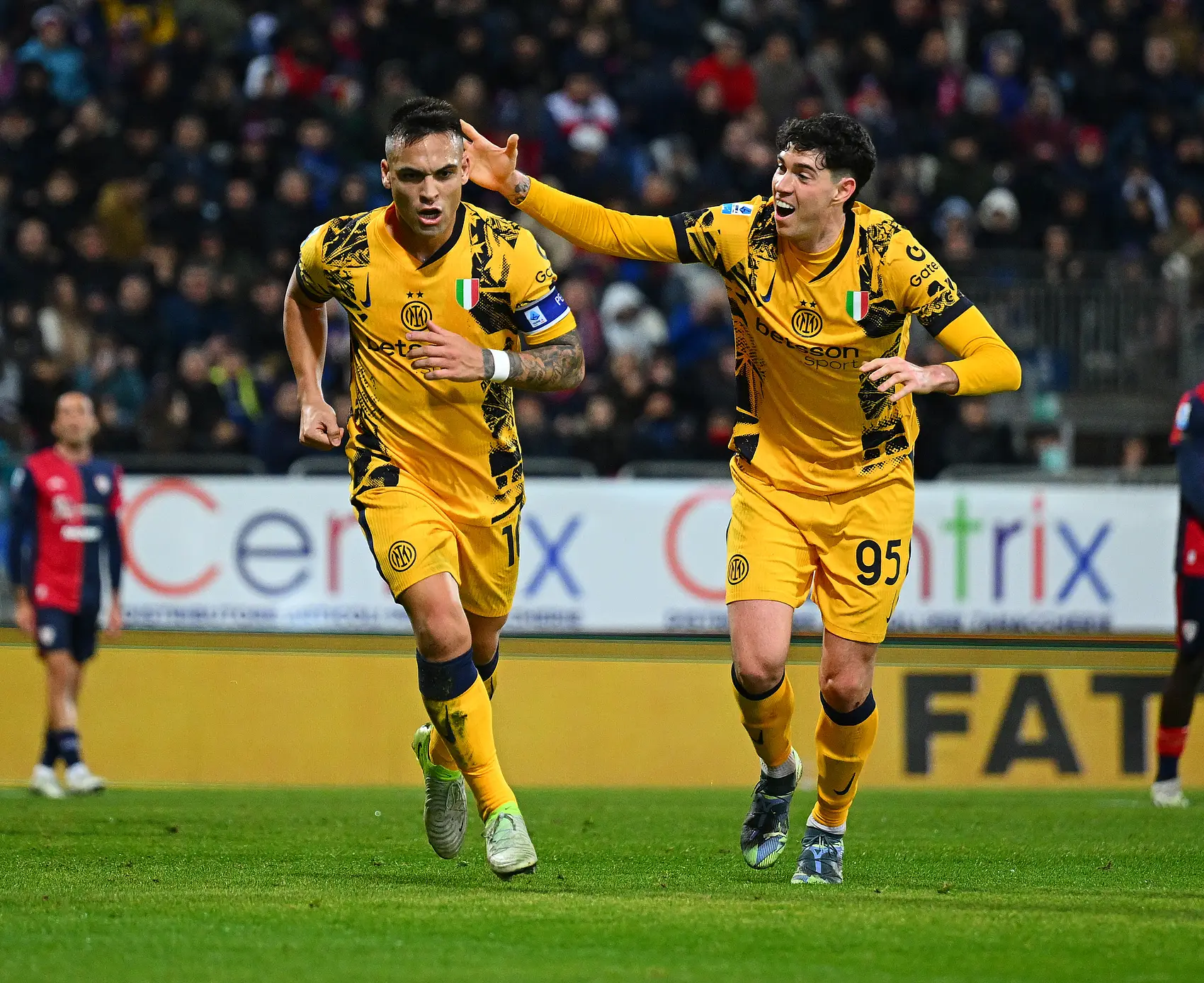 罗马主场大胜卡利亚里，继续追赶联赛榜首的简单介绍