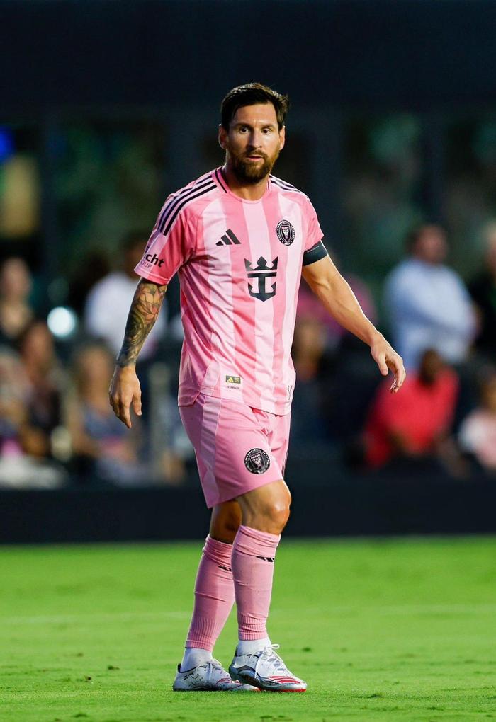 开云体育app-梅西梅开二度，助巴黎在欧冠小组出线的简单介绍