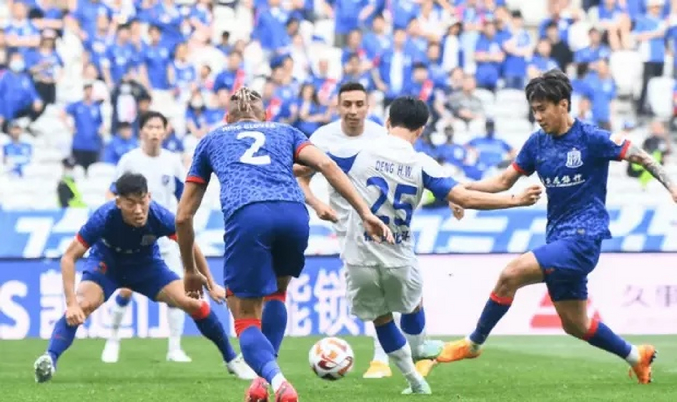 开云体育官方入口-包含广州恒大对阵上海申花，换帅效果显著的词条