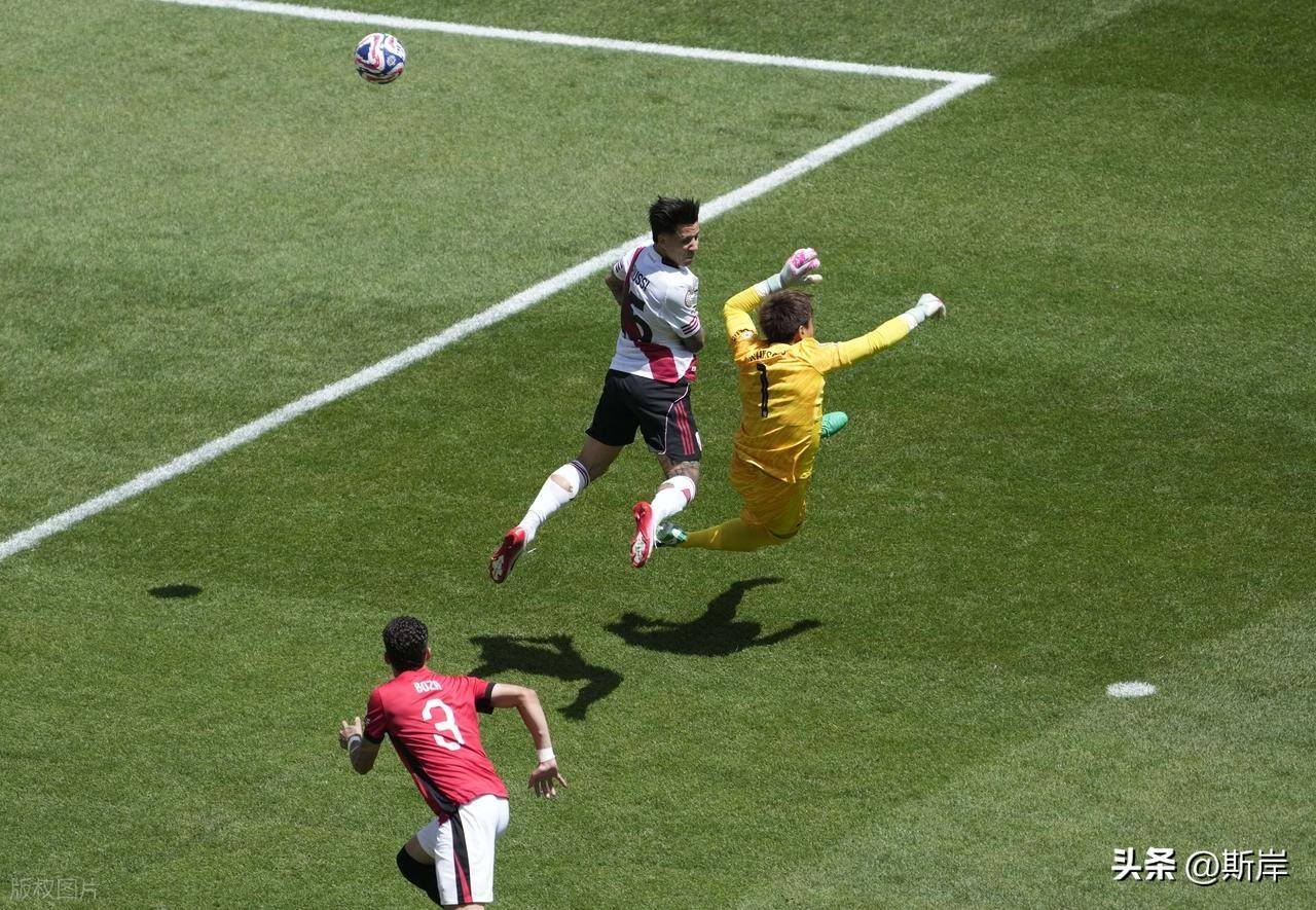 关于神话般故事在比赛场上上演,球员们尽显风采的信息 关于神话般故事在比赛场上上演,球员们尽显风采的信息