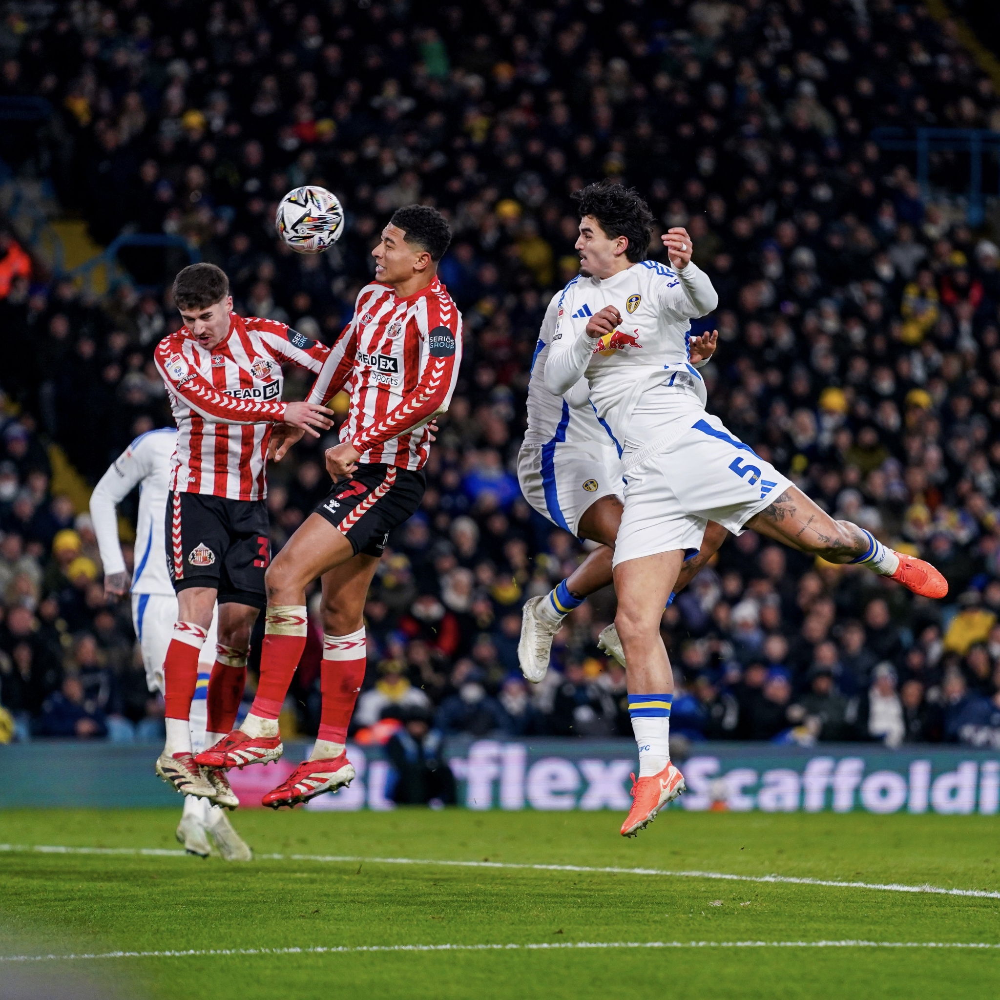 华姆联连胜结束，客场不敌伯恩利