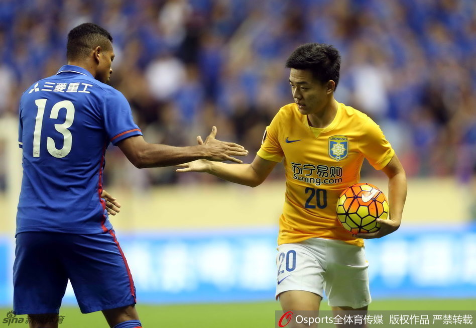 包含江苏苏宁奋力一搏，主场对阵上海绿地申花力争全取三分的词条