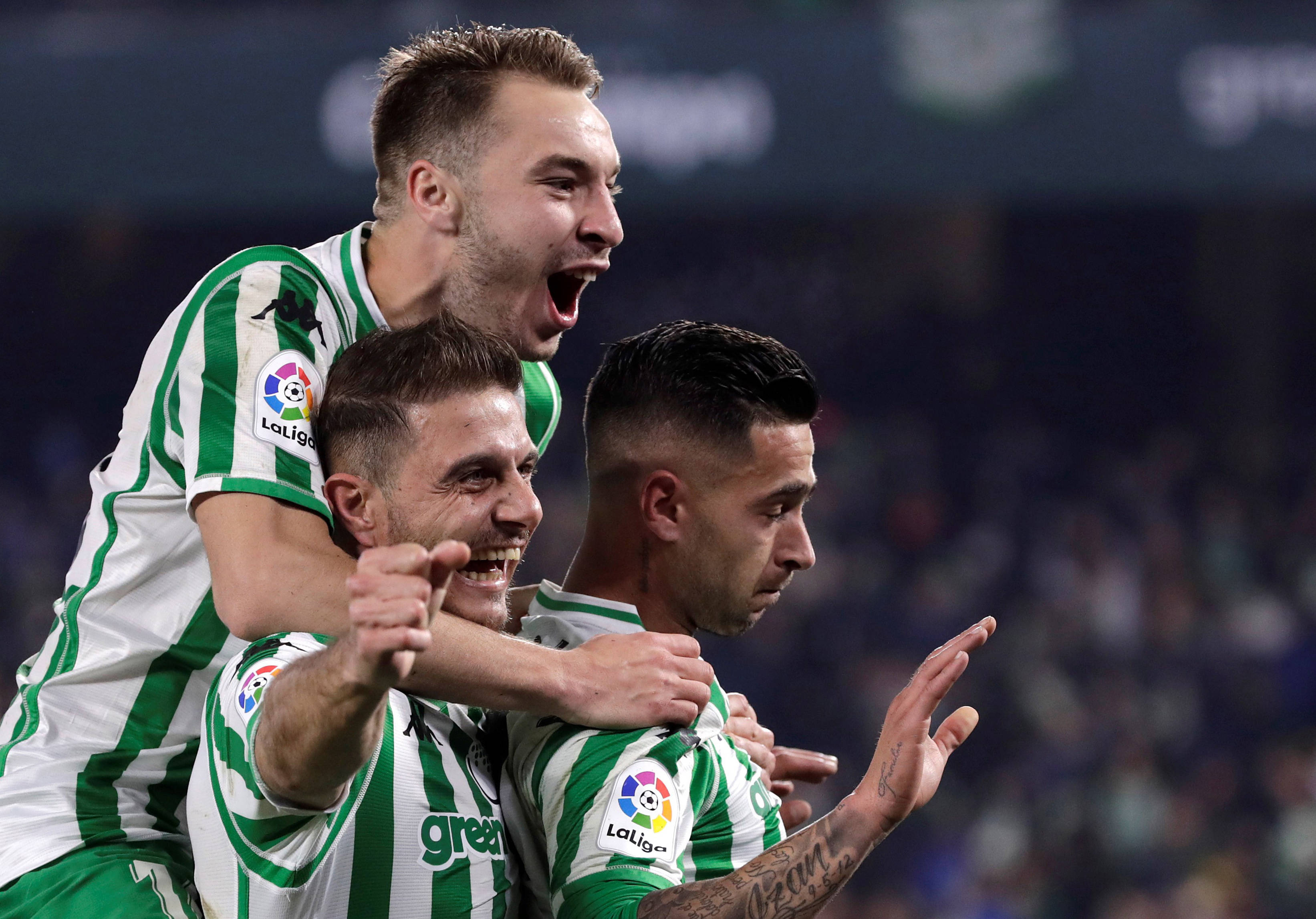 关于贝蒂斯客场逼平瓦伦西亚，连续不败的信息