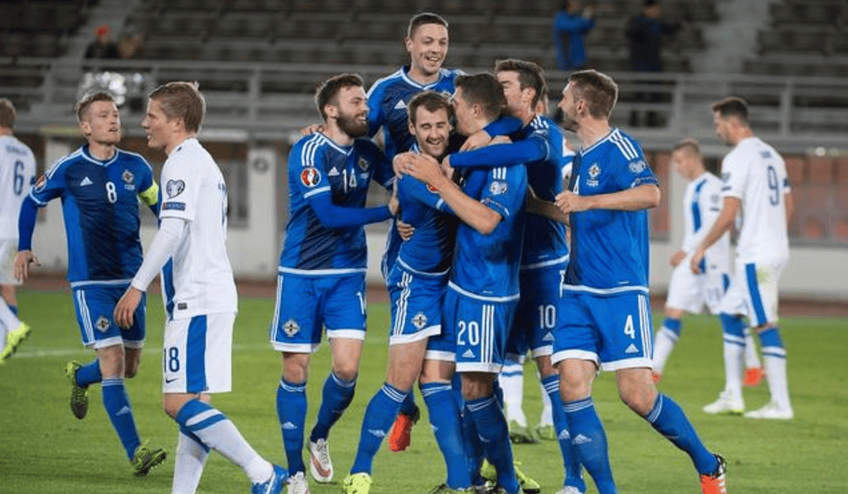 法国战胜芬兰，领先英格兰拉近距离