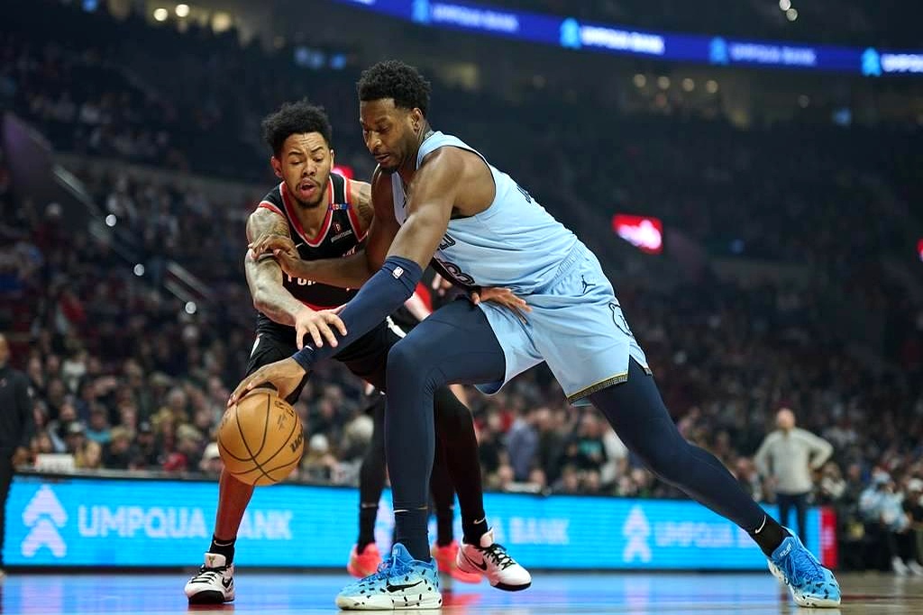 关于开拓者击败国王——米切尔再现神奇表现单节独取+分的信息