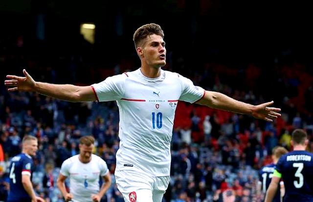 黑山队在欧洲杯预选赛中获得胜利